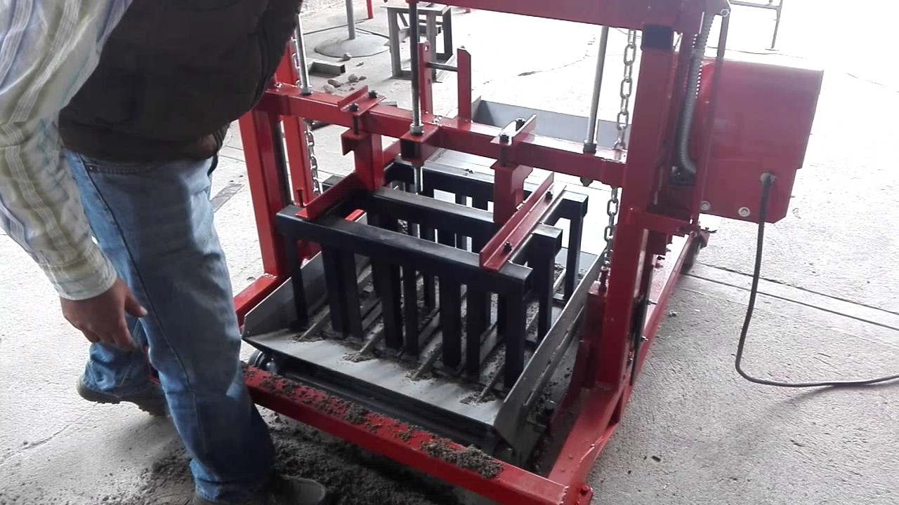 Maquina bloquera ponedora Leorey C2300  Fresnillo Zac. Mex. Cel.4931017945