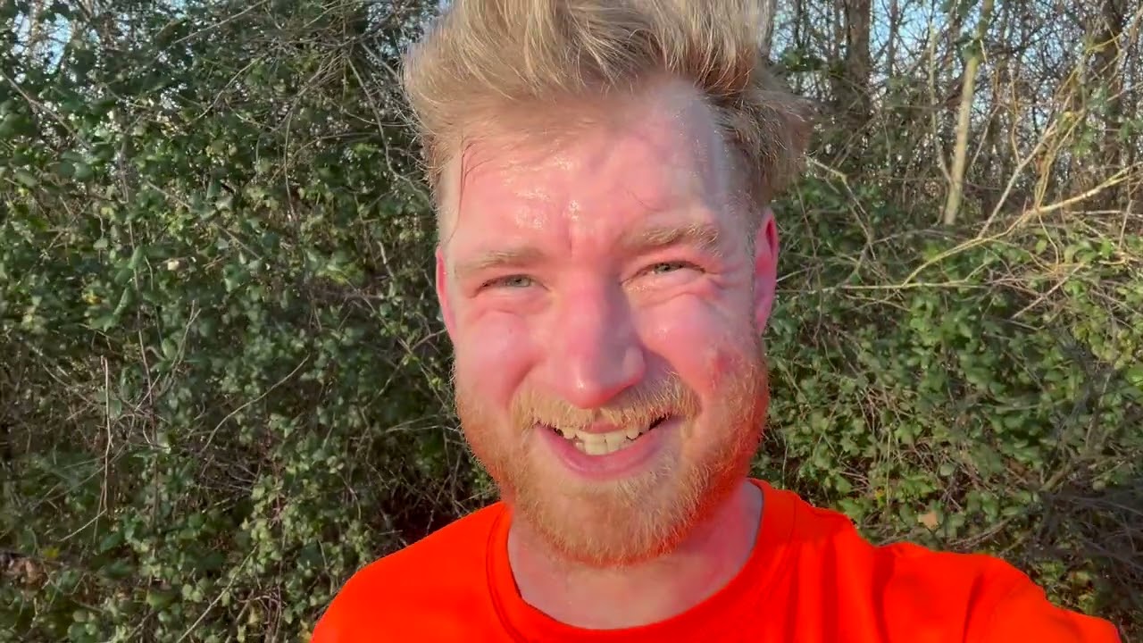 Я дважды пробежал Parkrun, чтобы установить личный рекорд на дистанции 10 км.