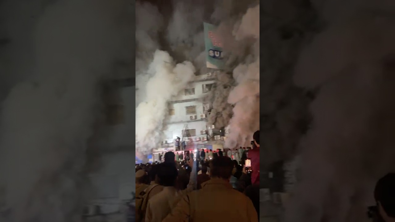 Karachi Gul Plaza : Pakistan