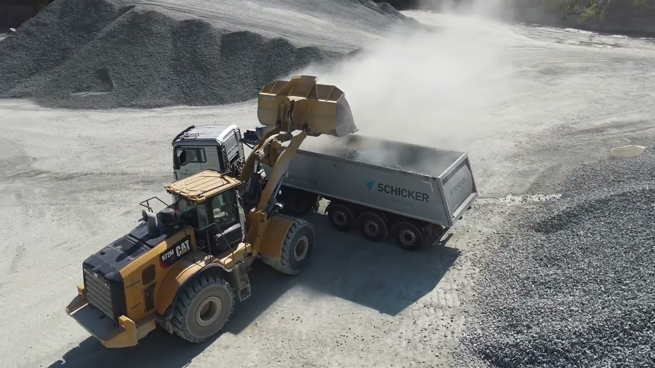 Quarry, wheel loader, CAT 972M, Steinbruch Radlader, Caterpillar, DJI Drone, MINI SE