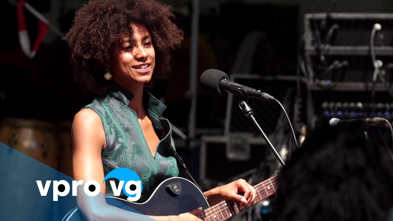 Shishani & Namibian Tales – Kalahari Encounters (live @Afrika Festival Hertme)