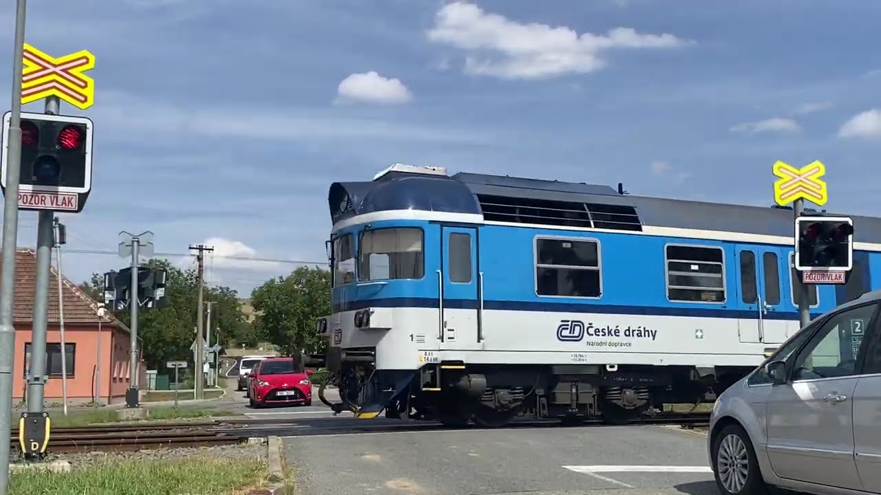 Železniční přejezd Křižanovice #1