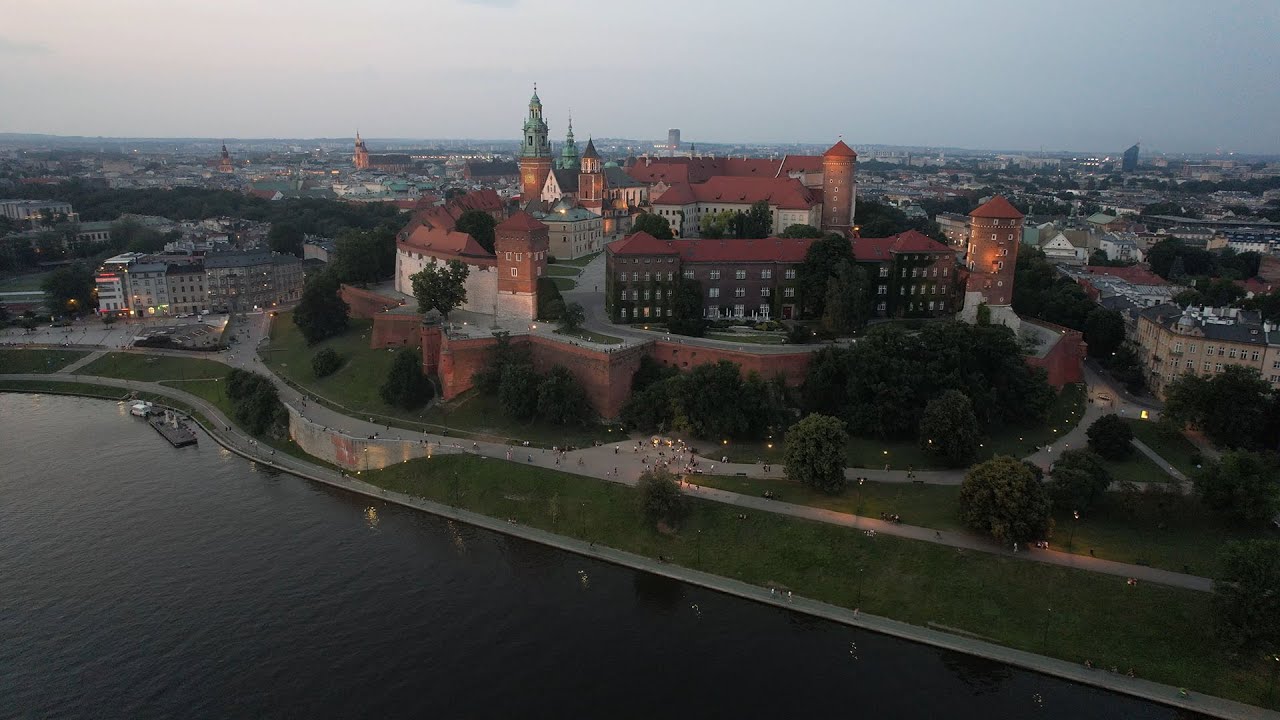 Reklama hotelu DAISY w Krakowie