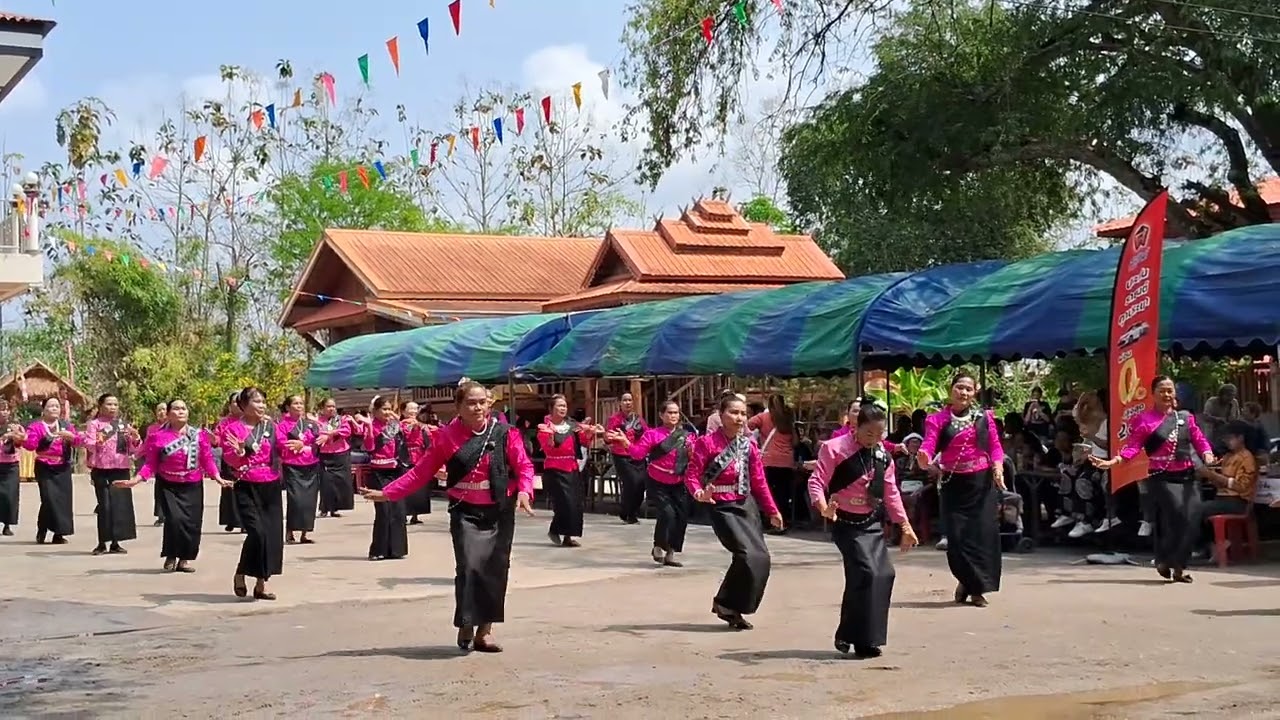 อีสานเมืองม่วน:คู่แฝดโอเอ บุญประทายข้าวเปลือก วัดป่าประชาสรรค์ อ.วังสะพุง