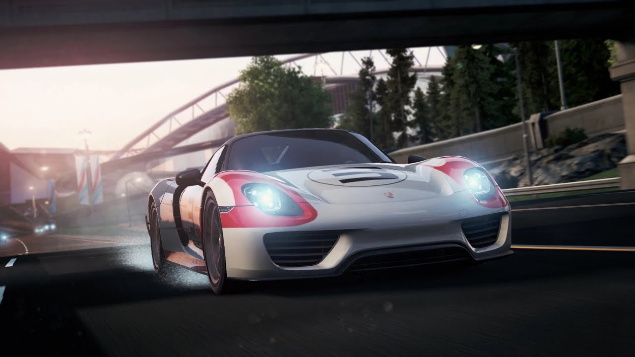 NFS Most Wanted 2012™ Porsche 918 Spyder Weissach Package Police Chase Heat Level 6 Pursuit