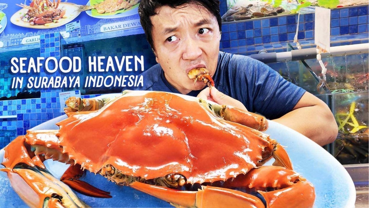 MONSTER CRAB & The GREATEST Local Street Food in Surabaya, Indonesia