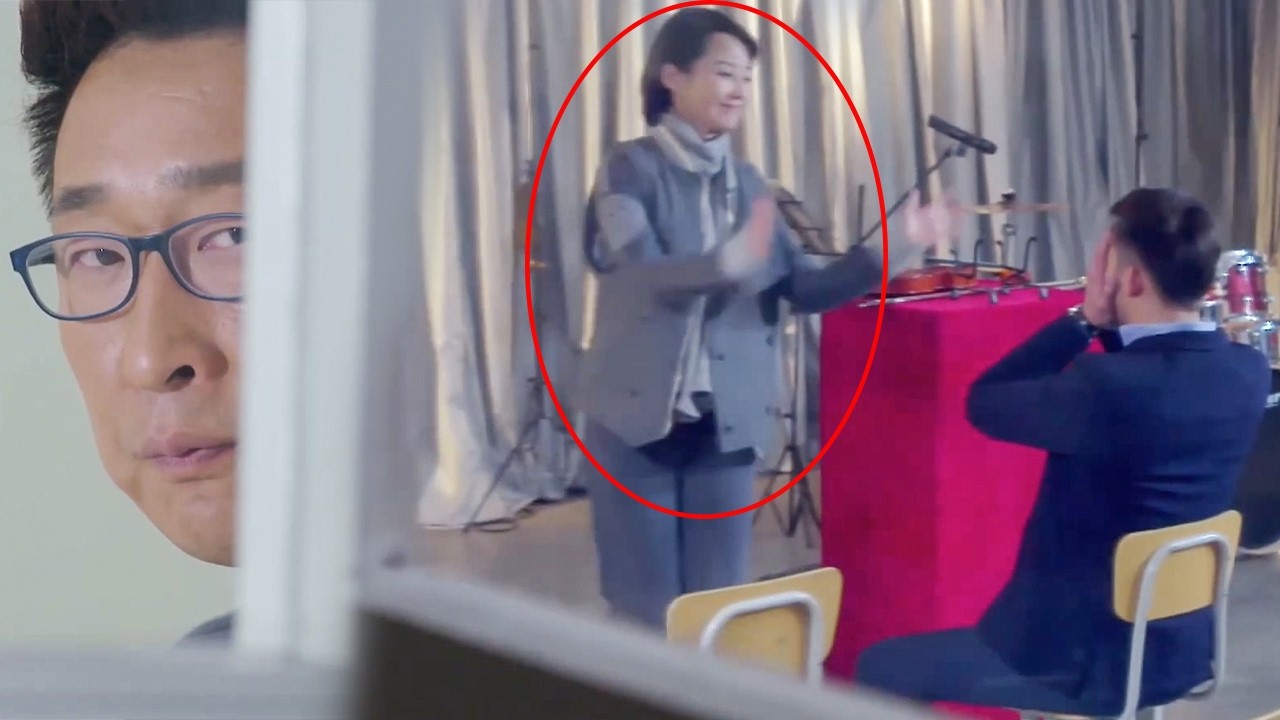 【Full Movie】丈夫提早下班想給妻子驚喜，卻看到別的男人進入她當房間，彻底崩潰！#cdrama