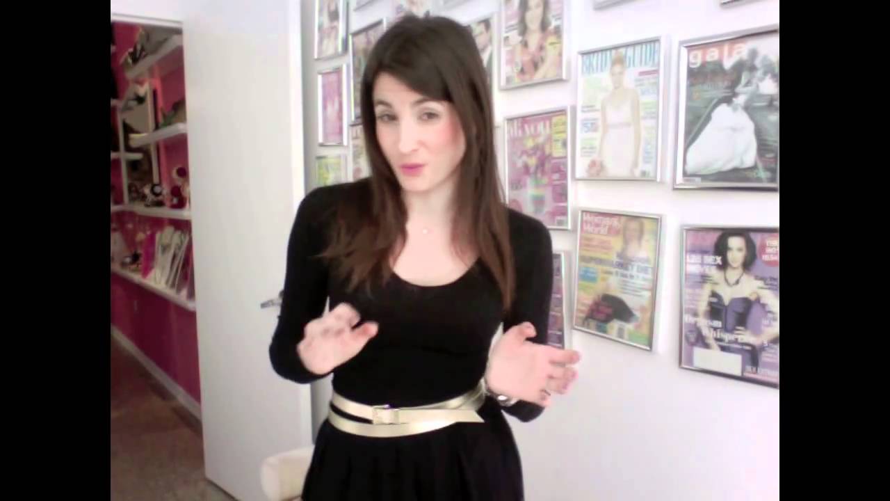 How To Wear Pattern Tights - Fashion Tips