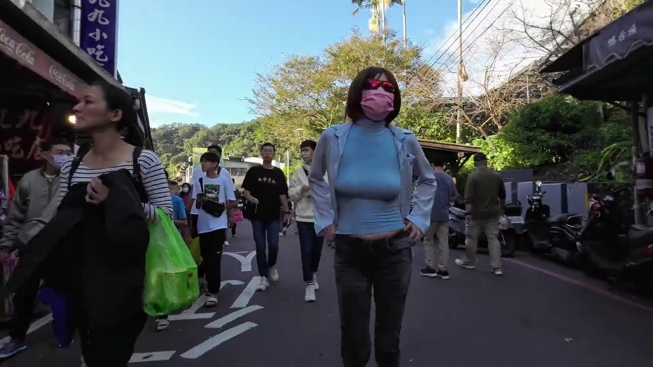 恐龍小妹的內灣老街無罩散步part2