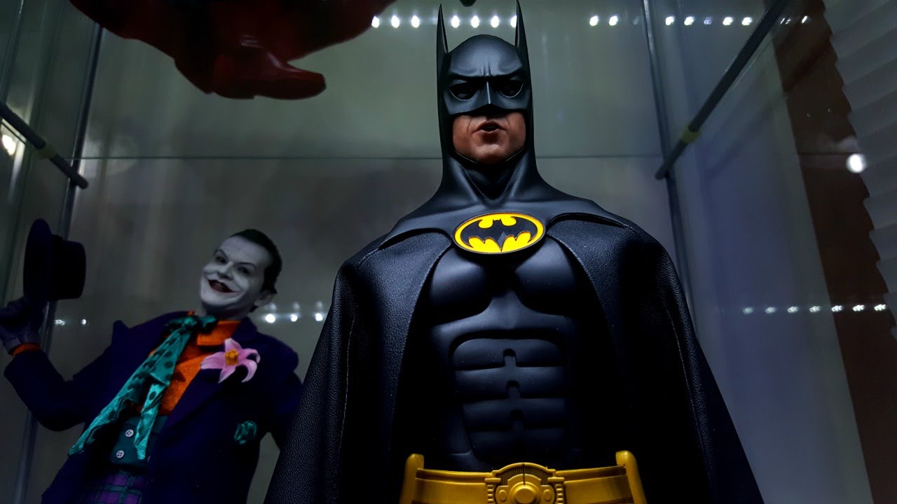 Hot Toys Movie Masterpiece Batman Returns With Tony Mei Cape