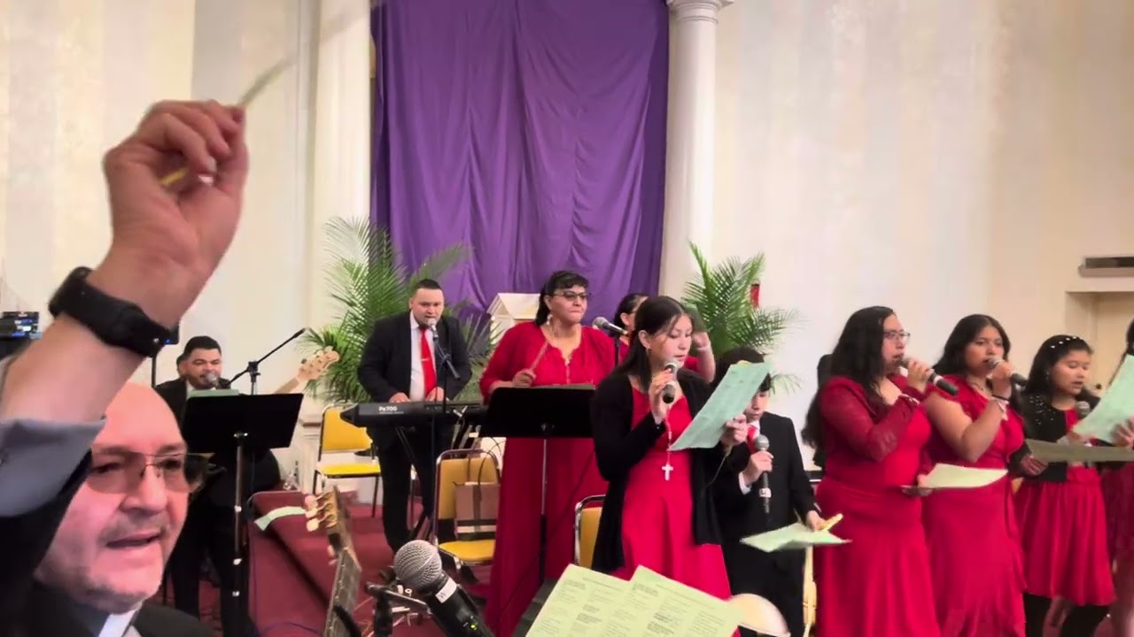 Aqui viene Jesus muy triunfante