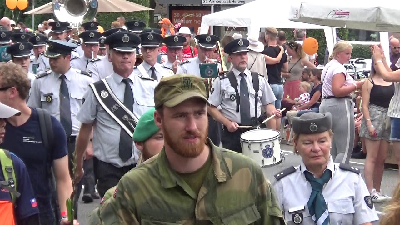 Intocht Nijmeegse vierdaagse 2019 Douane Harmonie