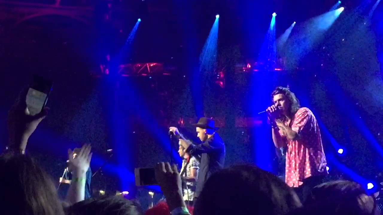 Night Changes - One Direction - Apple Music Festival 2015