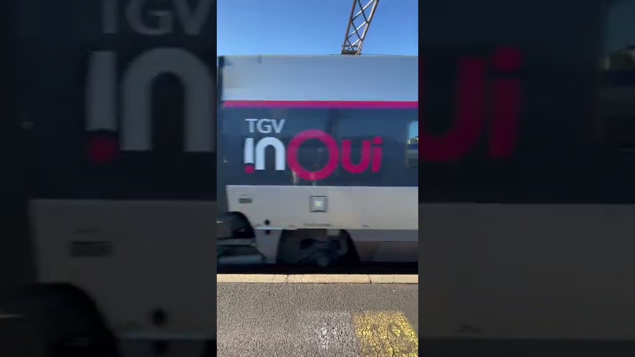 Arrivée d’un tgv inoui en gare de Niort