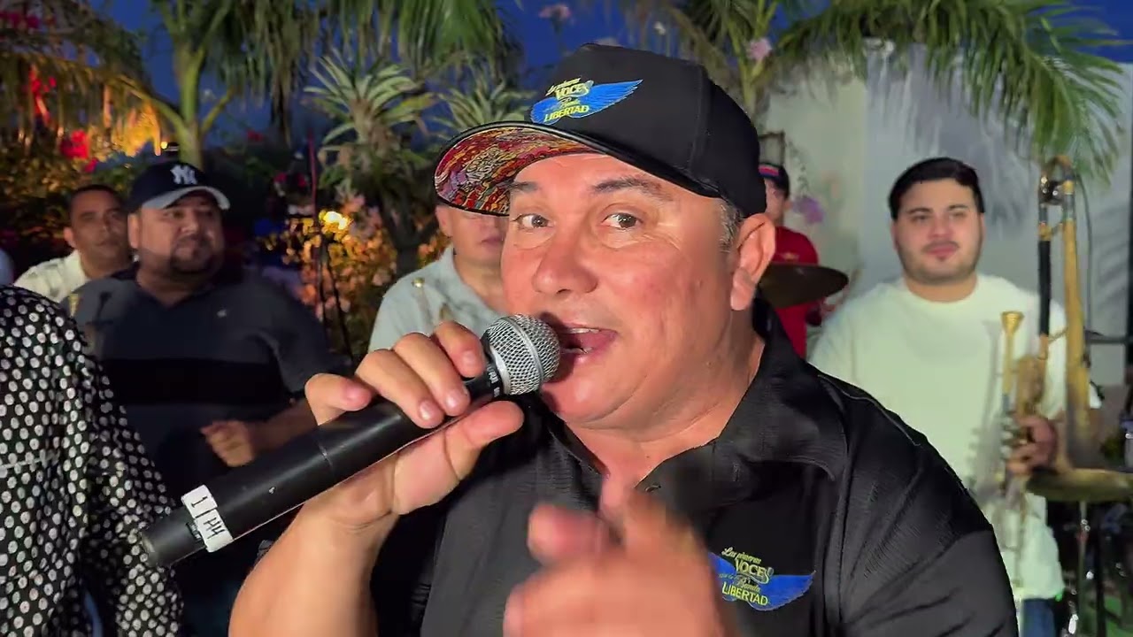 ME VOY PA’ SINALOA - LAS PRIMERAS VOCES CON LA BANDA LIBERTAD (En Vivo) (Video Oficial)