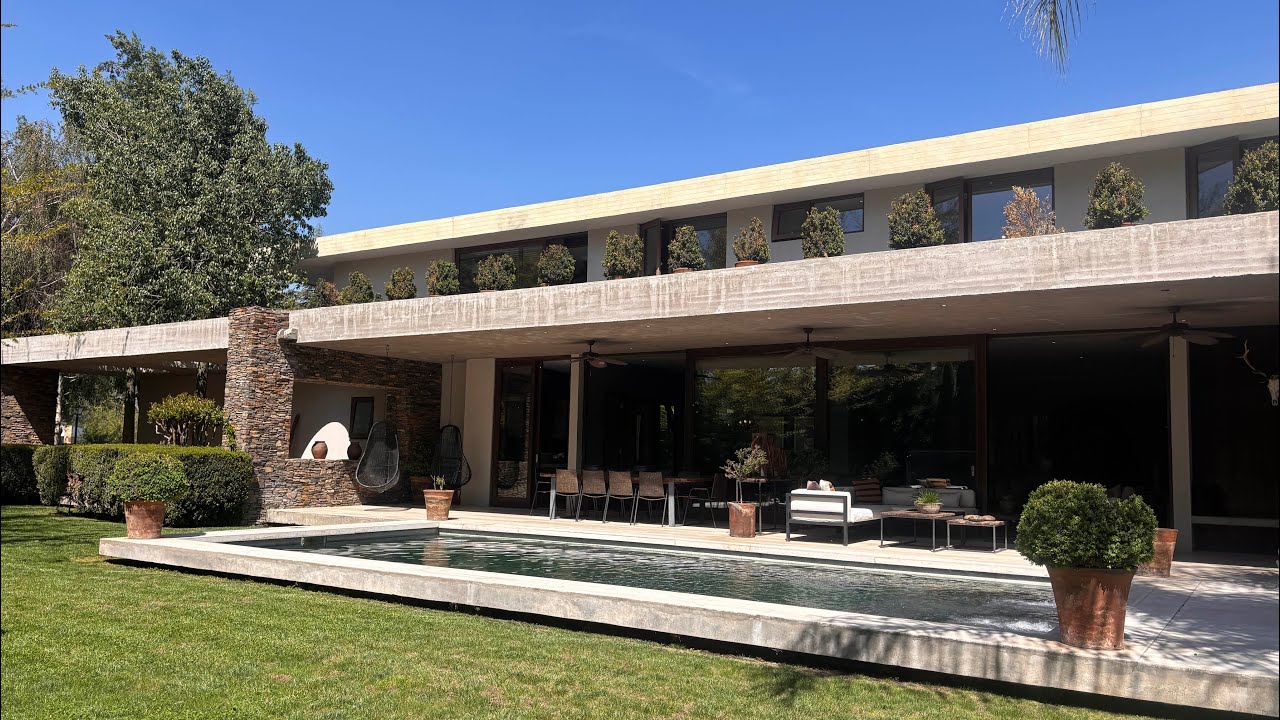Lujosa casa en venta | Las brisaas de Chicureo | 7D+7B+10E✨