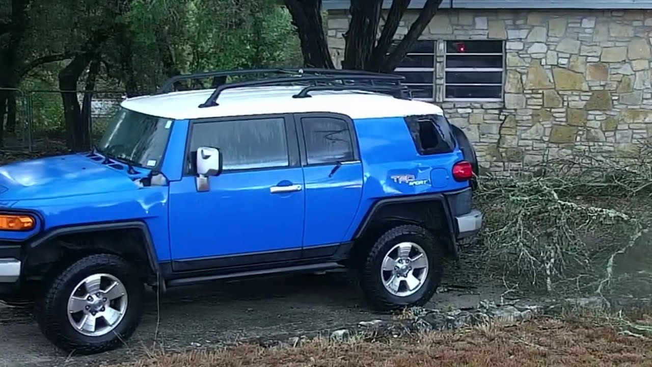 KSAT&rsquo;s Devan Karp shows damage from overnight storms in Comal County neighborhoods
