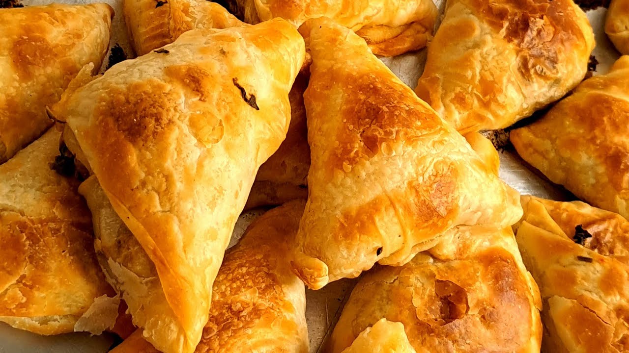 بدون نشا او عجينة اليوفكا 💯البوريك😍 مثلثات البوريك بالسبانخ طبقات مورقه زي الجلاش من مطبخ خلود