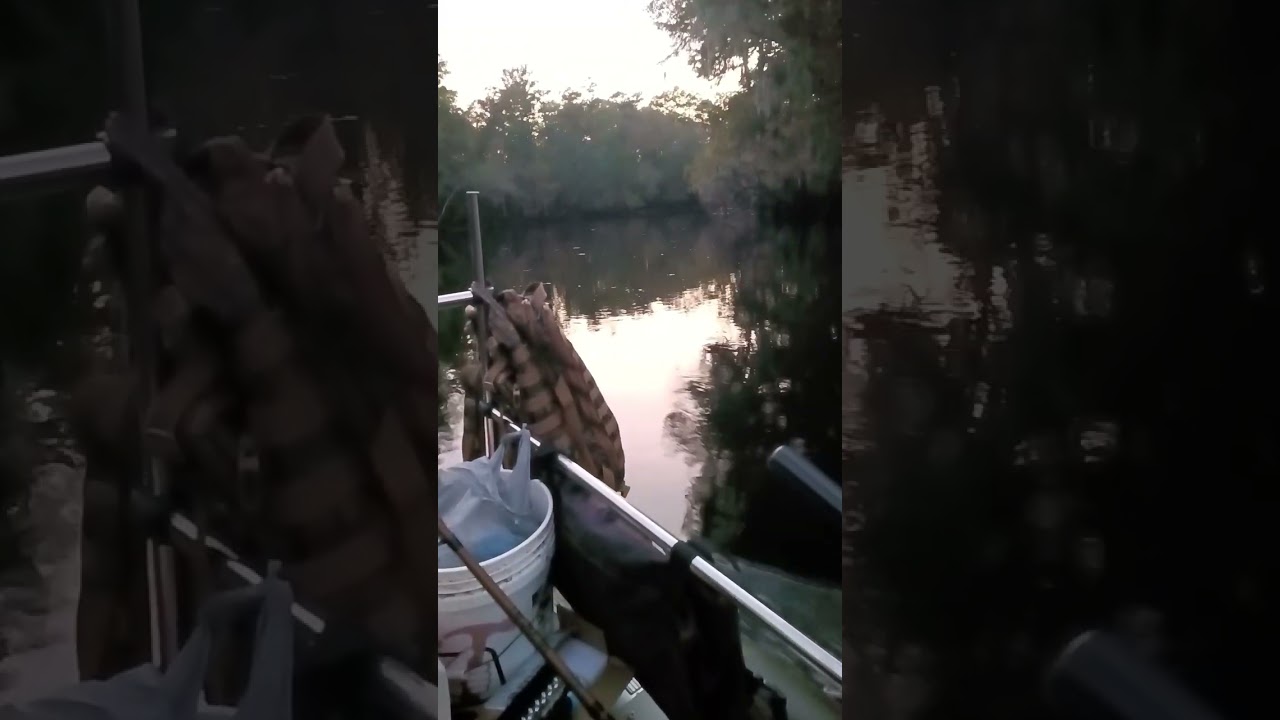 Aquos 4/2 Inflatable Pontoon Boat Full Speed