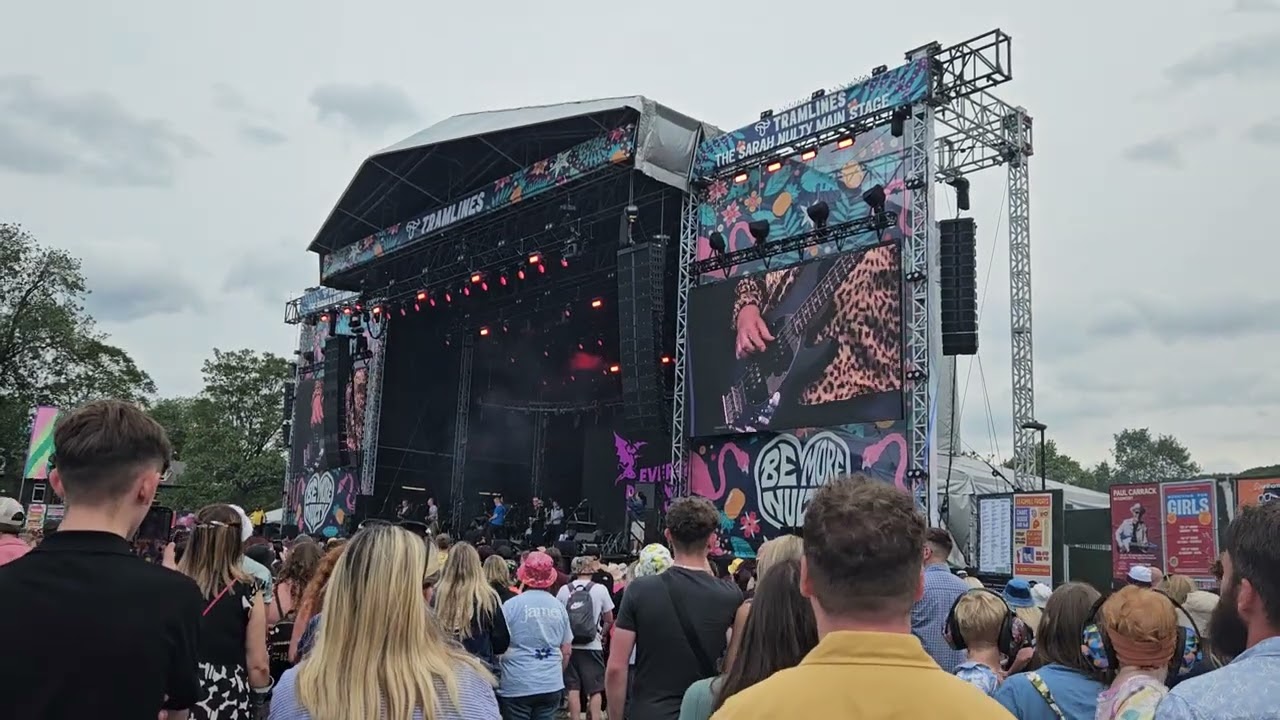 The Everly Pregnant Brothers - Stuck in the Lidl with You @Tramlines, Sheffield- 26/07/25
