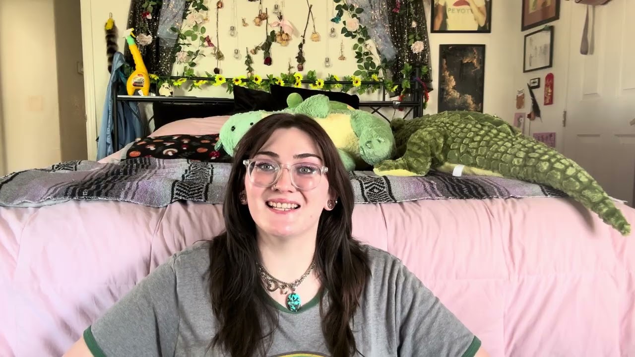 Dracula, Despair, and Organizing to Feel Something (vlog)