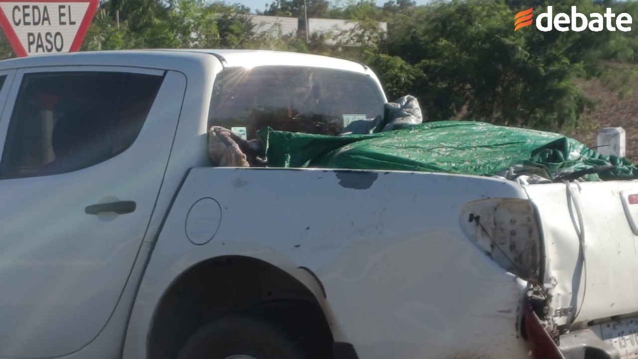 Hallan cinco cuerpos en camioneta abandonada en Navolato ⚠️🚨