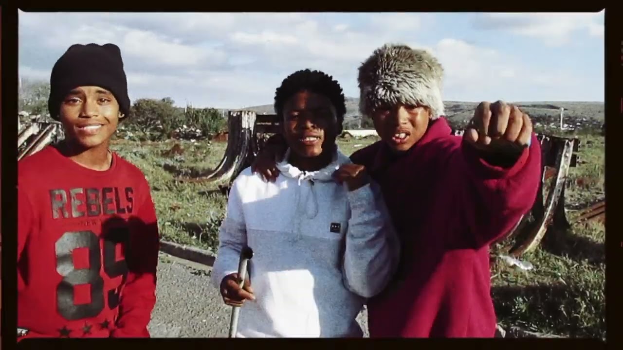 Kiimo Da Yungeen Featuring ²³N.B & Smoke The Stepper-HORNY(official music video) 