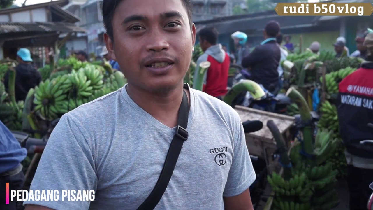 Gila!!! Pedagang pisang sampai ratusan 