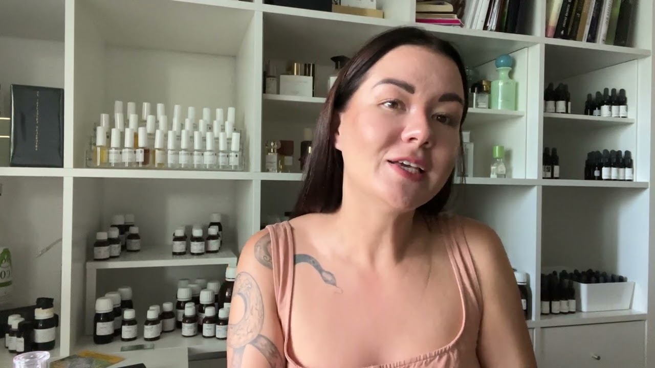 Как нельзя наносить парфюм 🚫