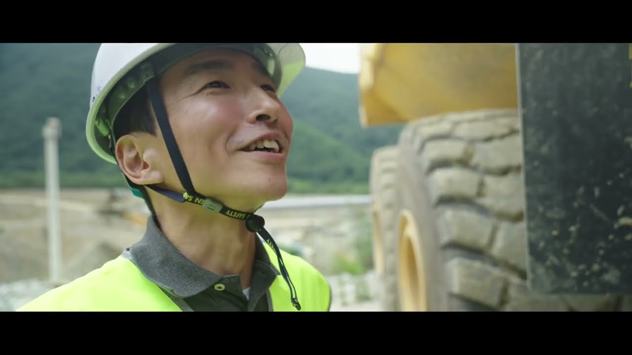 Volvo Services: A Volvo Dealer takes care of you