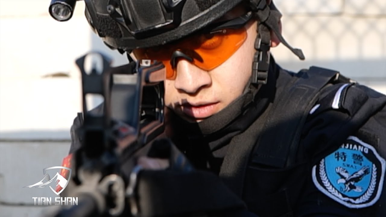 Hotan SWAT team in China's Xinjiang reveals live fire drill on anti-terrorism