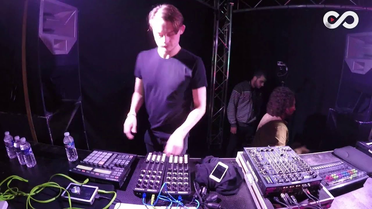 Joop Junior LIVE @Vibrate the Moon 2016 // SilvooPlay