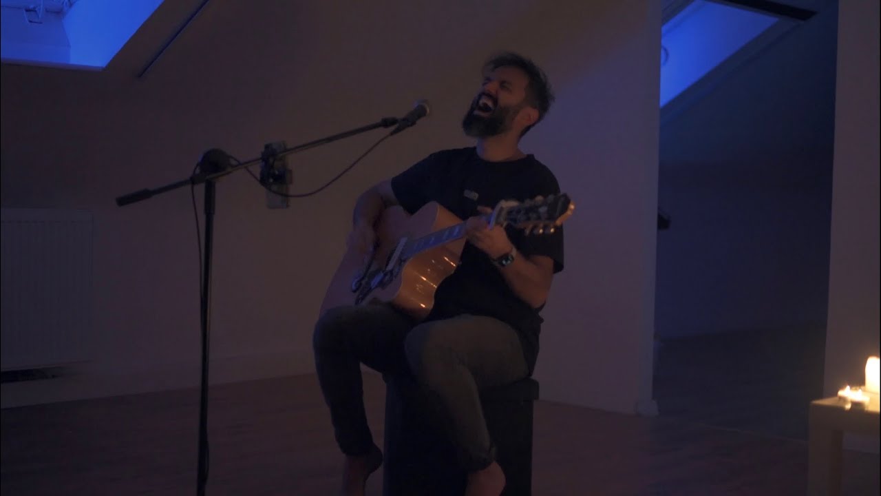 Tolgahan Baş - Yalnızlık Paylaşılmaz (Duman Akustik Cover)