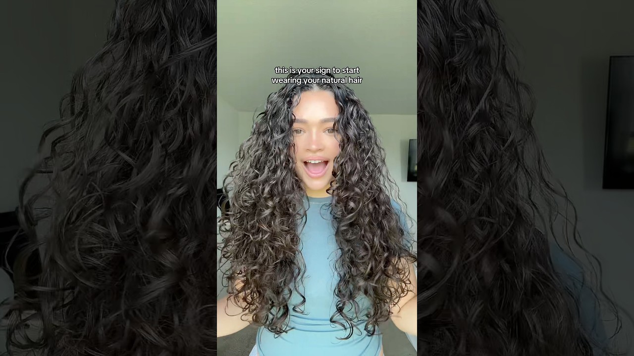 Start wearing your natural hair🤭 