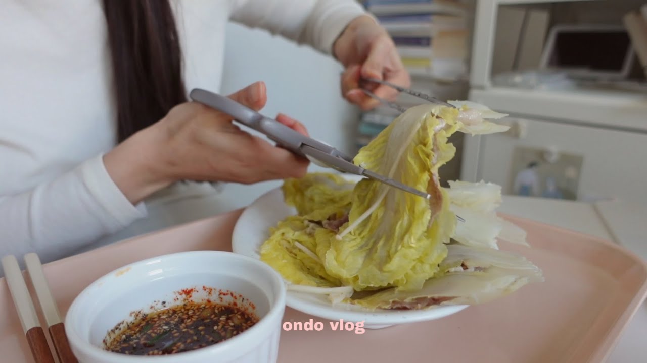 ENG) 마트에서 장 보고,알배추찜,고구마 맛탕 해 먹기,벚꽃 보고 괄사에 빠진 요즘 일상