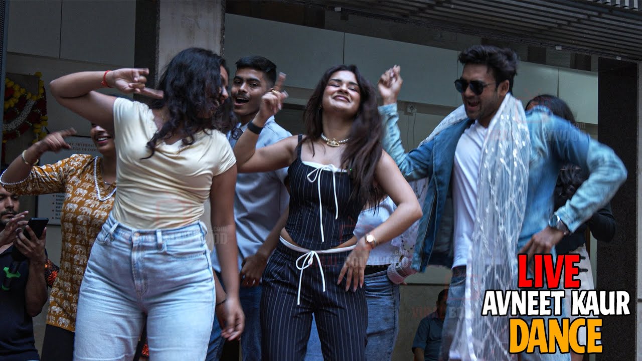 Avneet Kaur Dance LIVE with M.M.K College Students | Must Watch! 💃🎉
