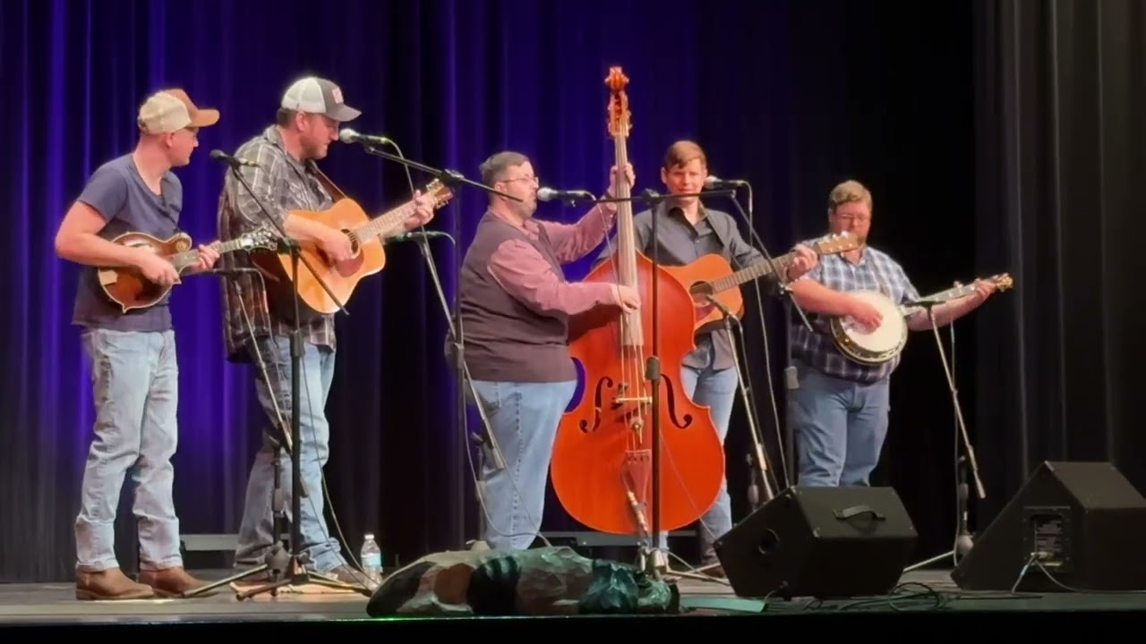 “Sunny Side Of The Mountain” - Spillwater Drive live at Mountain View Arkansas Bluegrass Festival