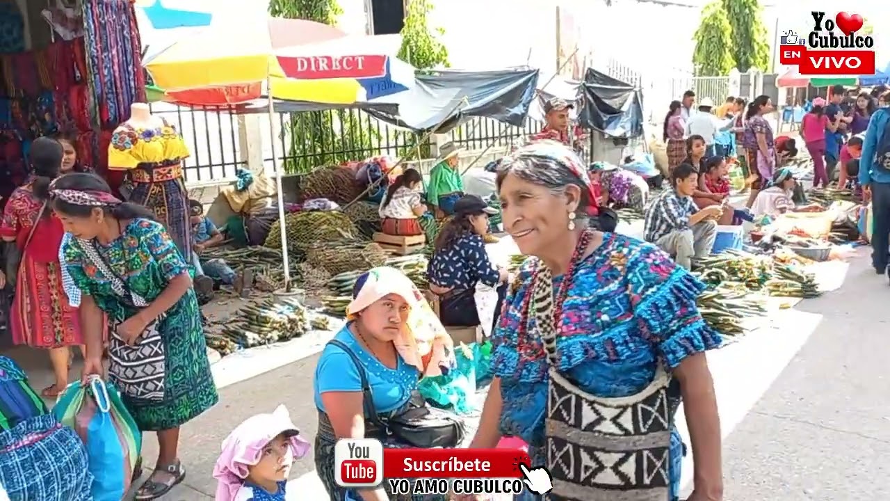 Asi es en el Mercado de Cubulco para Domingo de Ramos 2023