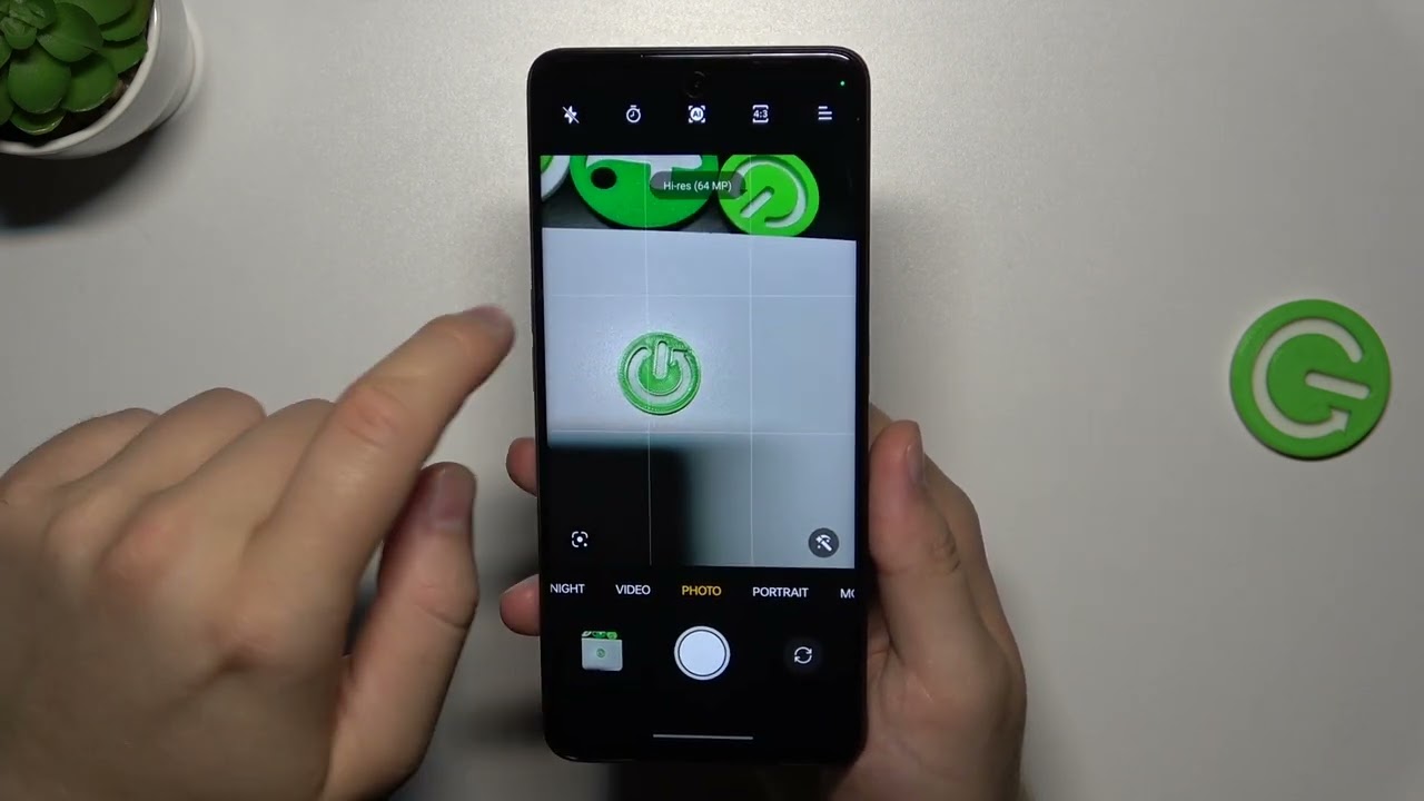 How to Take High Resolution 64MP Photos on OPPO F23 - Entering the Ultra Resolution Mode in Camera