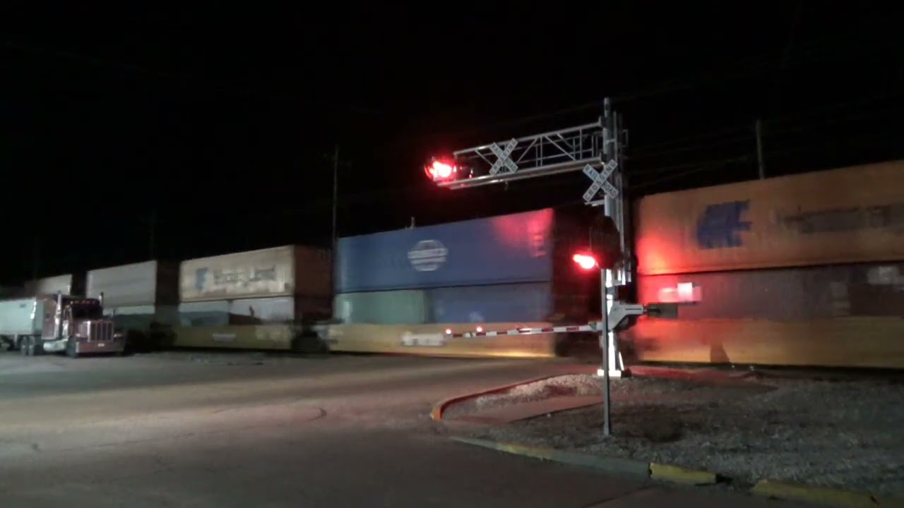INRD 7002 leads a late southbound SAHW. 3/13/26 #railfanning #train #freighttrain 