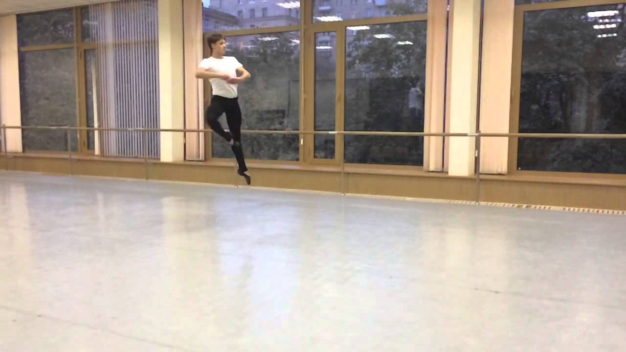Двойной Cот де баск андедан ( Saut de basque en dedans 2х) Игорь Пугачев