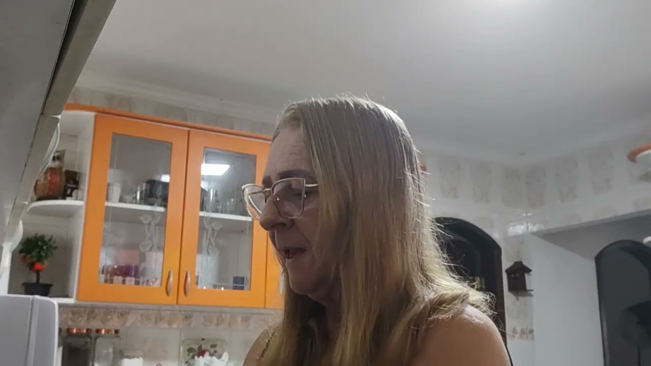 Pare e pense um pouco em vocês ❤️