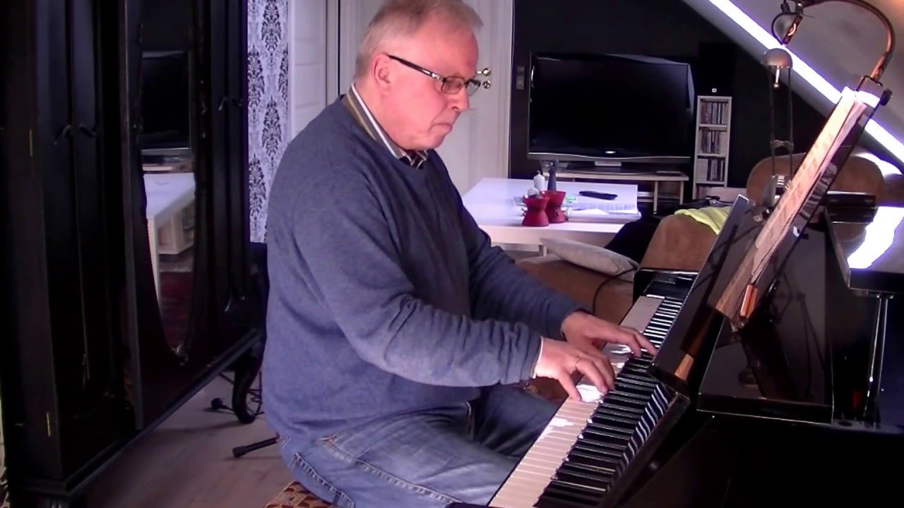 Aftenklokkerne - Evening chimes by Marzian - piano solo