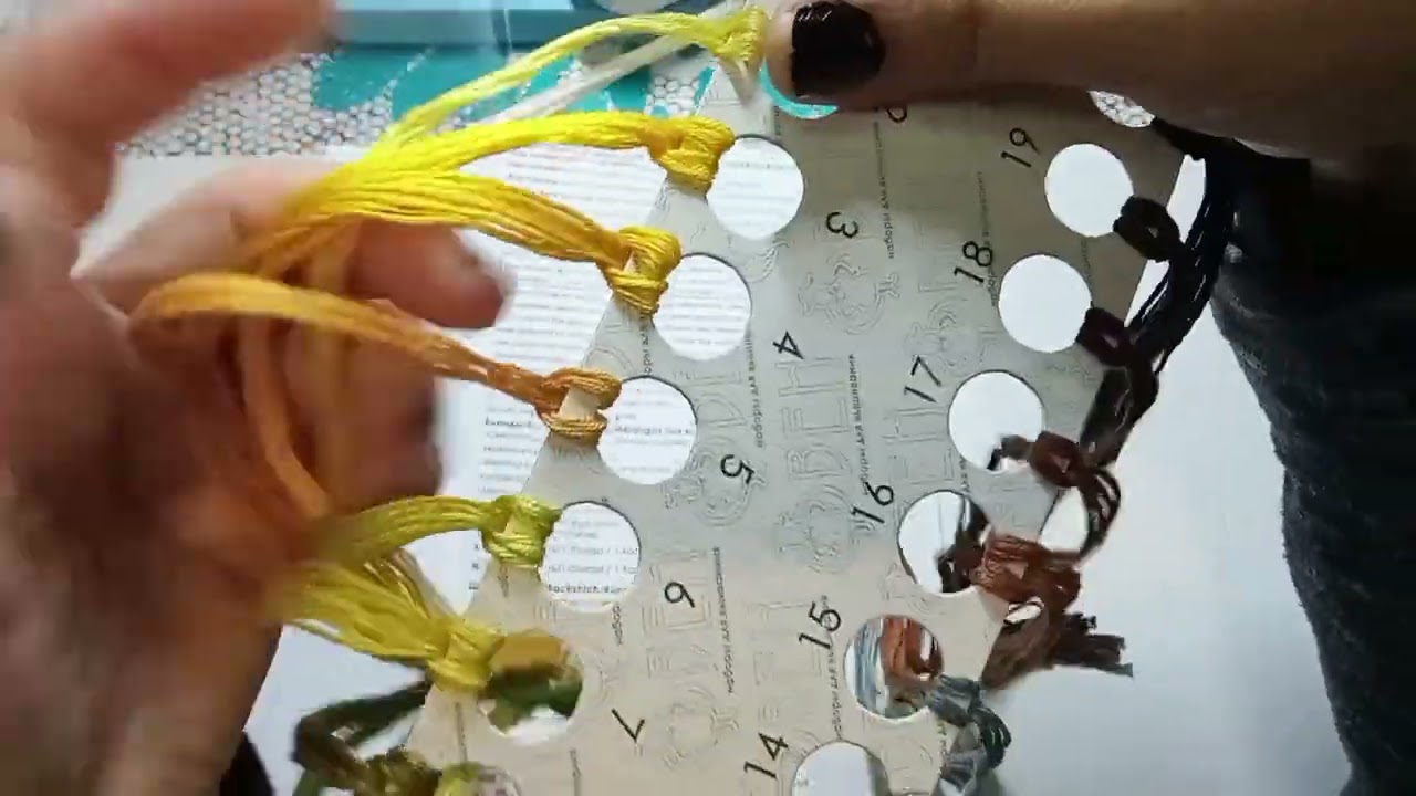 Compritas y m&iacute; cajita de suscripci&oacute;n de punto y arte
