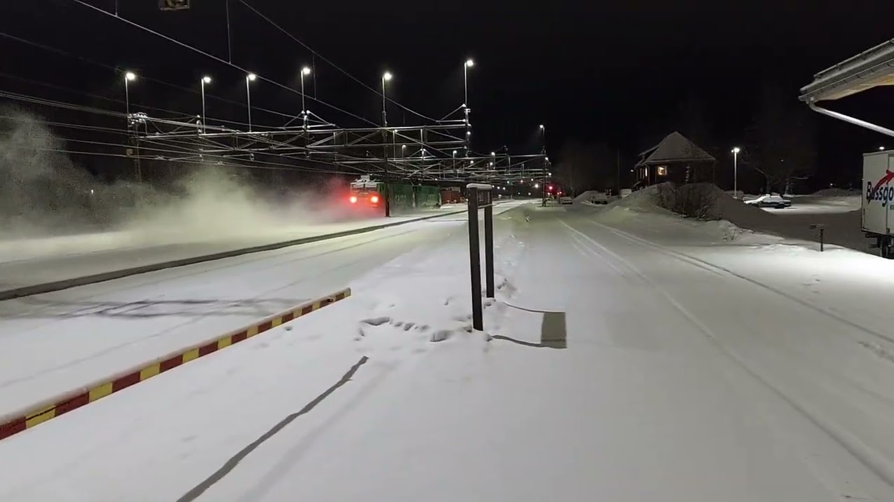 19118 hade bara 2 Mb lok med sig. Loken passerar &Auml;lvsbyn.