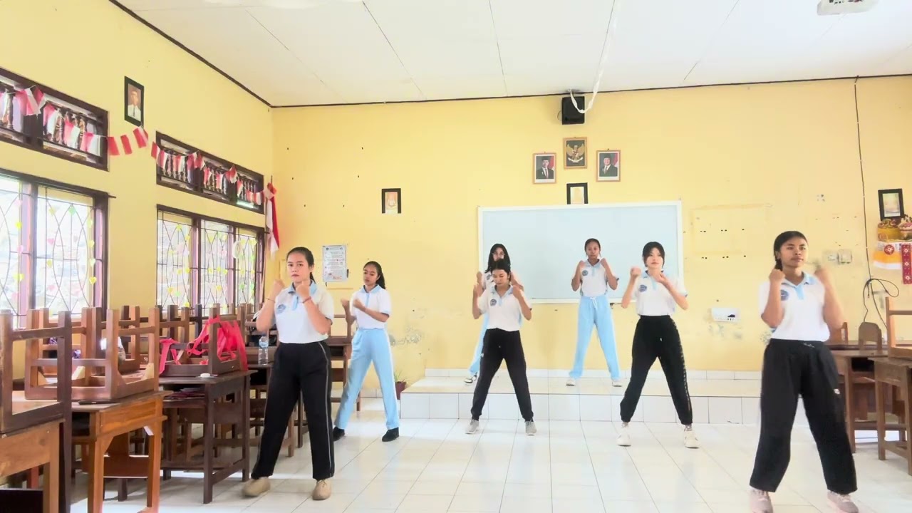 Tugas senam anak Indonesia hebat (XII A)