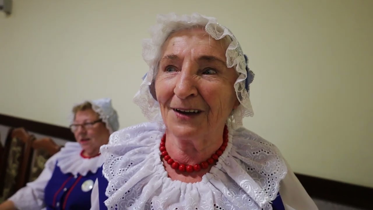 Pani Rozalia śpiewa od 70 lat, mówi o powstaniu zespołu Jutrzenka, 75 lat temu