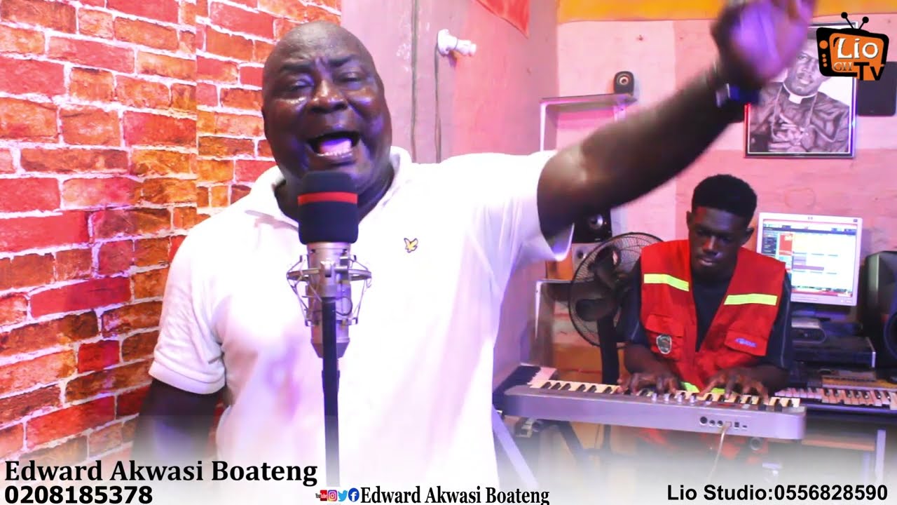 Accordion Master Is Back Again With Fire💥 Revive us Again Oh  Lord🕯🕯By Edward Akwasi Boateng 😭
