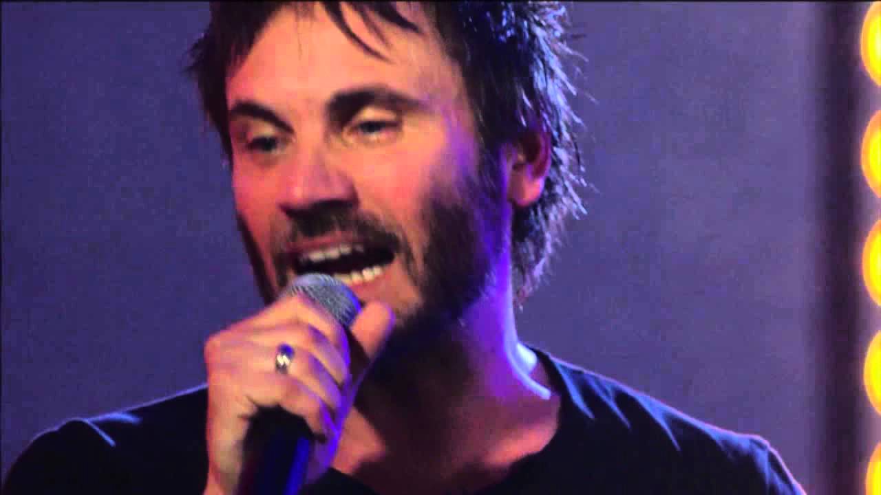 Nek - Laura Non c'e (Radio Italia Live 2015)