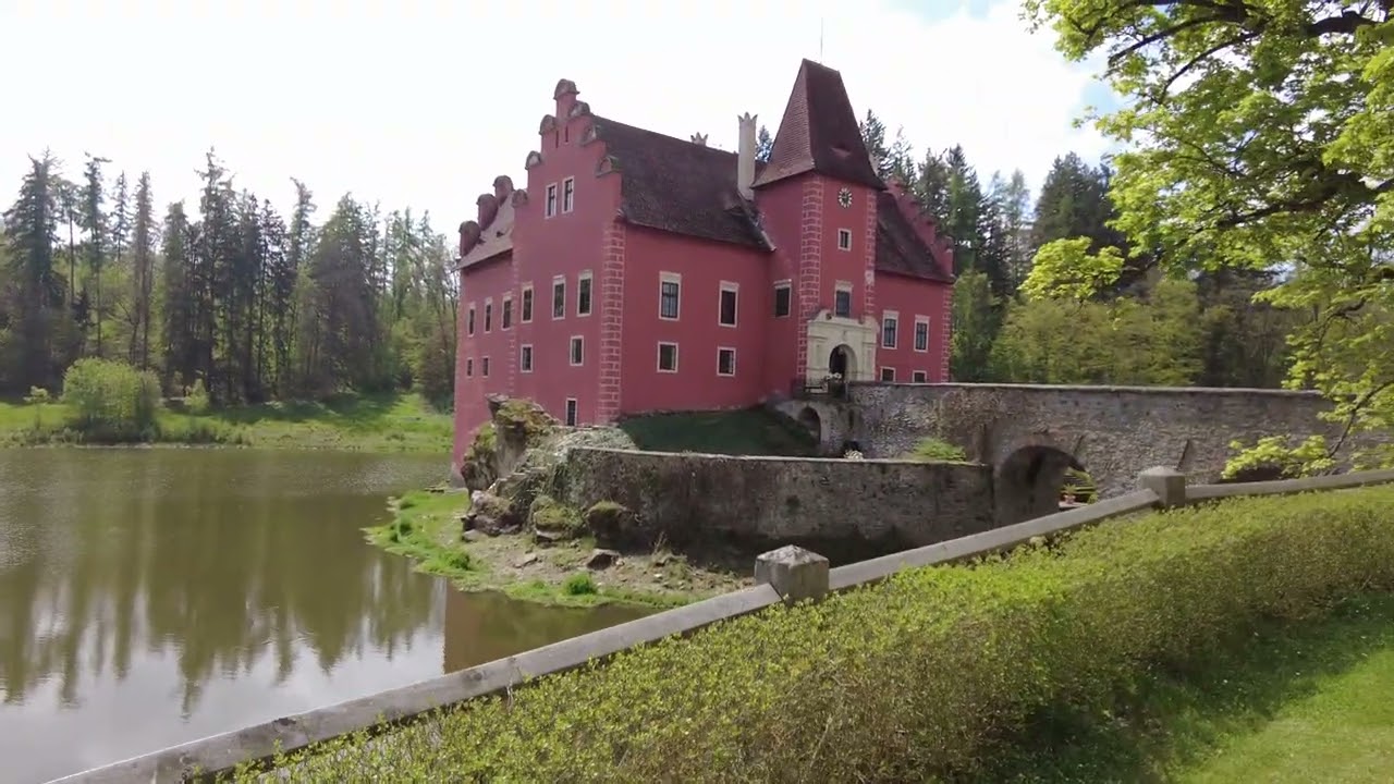 Zámek Červená Lhota